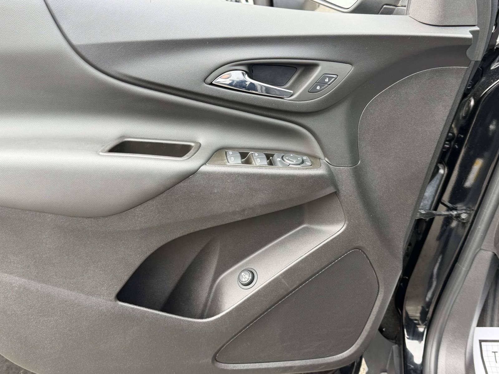 Certified 2024 Chevrolet Equinox LT FWD image 33