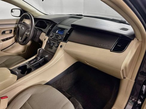 Used 2015 Ford Taurus SE FWD image 33