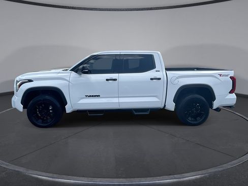 Used 2023 Toyota Tundra SR5 w/ SR5 Convenience Package AWD/4WD image 15