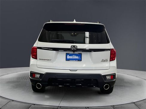 Used 2022 Honda Passport Elite image 4
