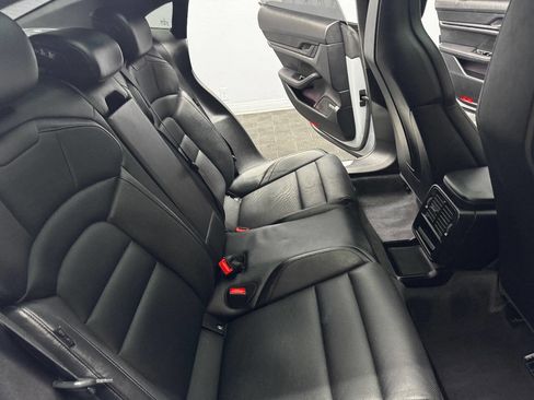 Used 2022 Porsche Taycan 4S image 47