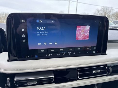 Used 2025 Lincoln Aviator Reserve w/ Equipment Group 201A image 16