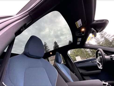 New 2026 Volvo EX30 Plus w/ Climate Package image 29