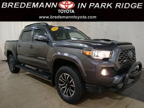 Certified 2020 Toyota Tacoma TRD Sport image 1