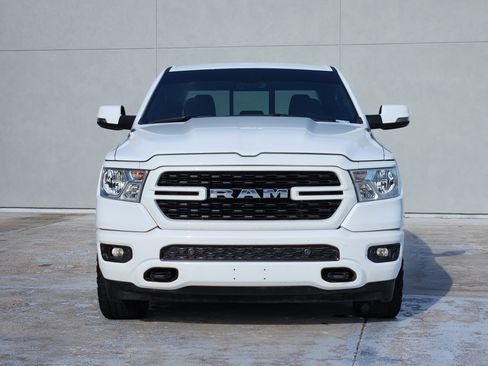 Used 2023 RAM 1500 Big Horn AWD/4WD image 3