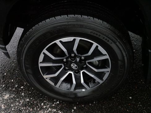 Used 2023 Toyota Tacoma TRD Sport image 15