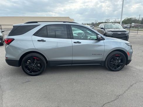 Used 2023 Chevrolet Equinox Premier image 6