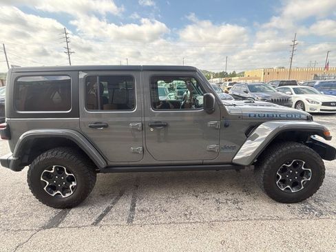 Used 2023 Jeep Wrangler Unlimited Rubicon 4xe w/ Cold Weather Group AWD/4WD image 9
