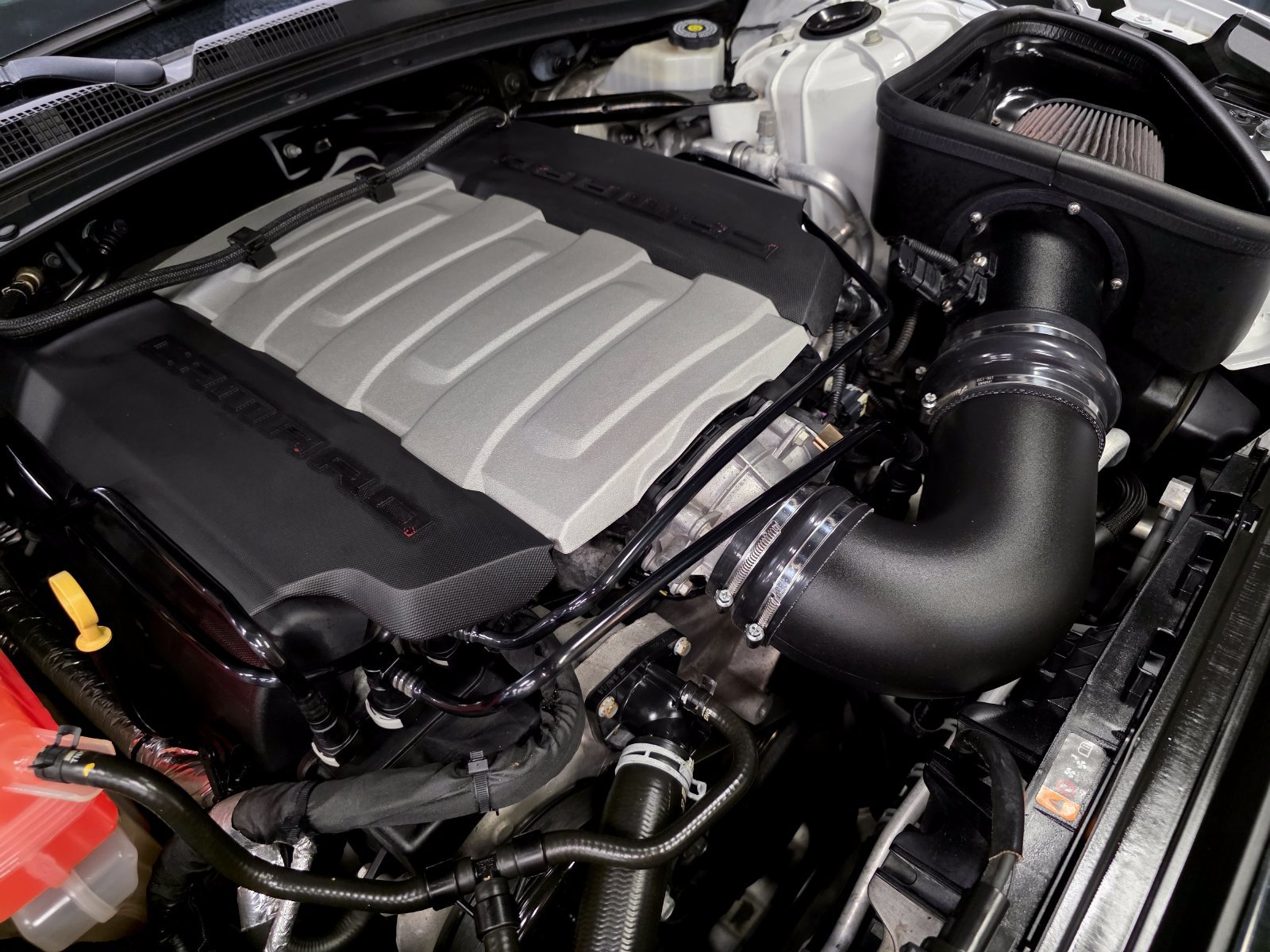 Used 2018 Chevrolet Camaro SS RWD image 41