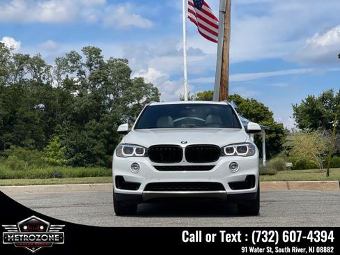 Used 2017 BMW X5 xDrive50i w/ Executive Package AWD/4WD image 13