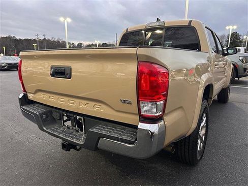 Certified 2017 Toyota Tacoma SR5 w/ Tow Package image 3