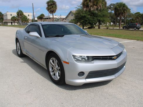 Used 2015 Chevrolet Camaro LS RWD image 15