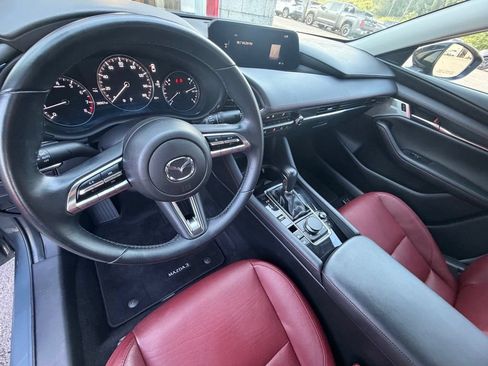 Used 2023 MAZDA MAZDA3 s FWD image 19