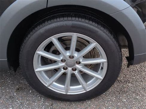 Used 2017 Audi Q5 2.0T Premium Plus w/ Technology Package image 14