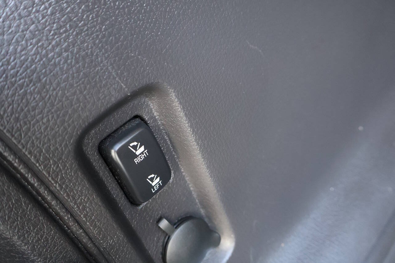Used 2014 Ford Edge SEL w/ Equipment Group 205A FWD image 19