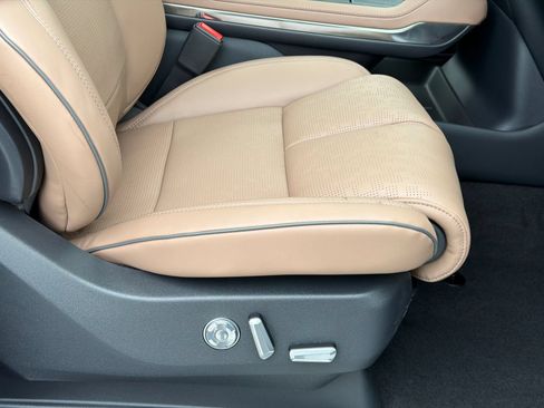 New 2026 Lincoln Navigator Black Label AWD/4WD image 13