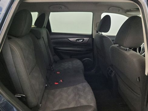 Used 2016 Nissan Rogue SV AWD/4WD image 19