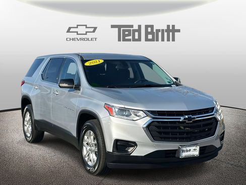 Certified 2021 Chevrolet Traverse LS image 3