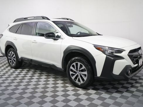 Certified 2024 Subaru Outback Premium AWD/4WD image 8
