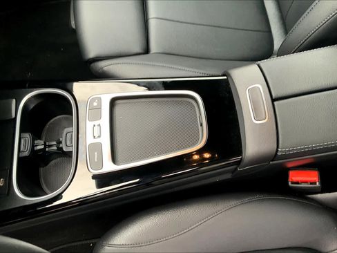 Used 2025 Mercedes-Benz CLA 250 image 14