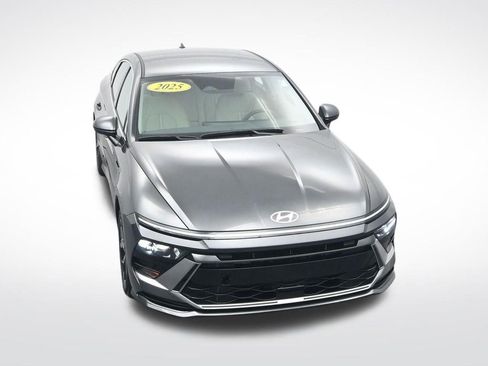 Used 2025 Hyundai Sonata SEL FWD image 25