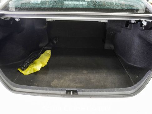 Used 2023 Toyota Camry SE image 5