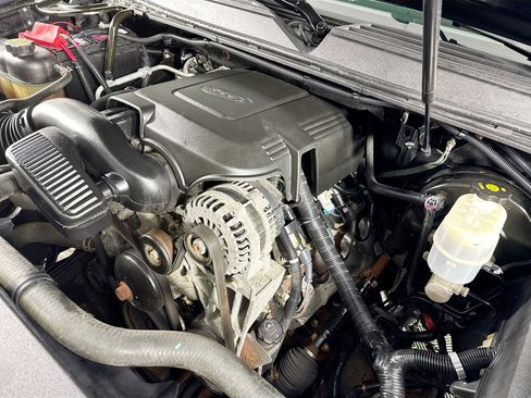 Used 2014 Cadillac Escalade Platinum image 14