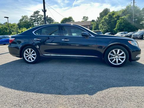 Used 2008 Lexus LS 460 RWD image 2