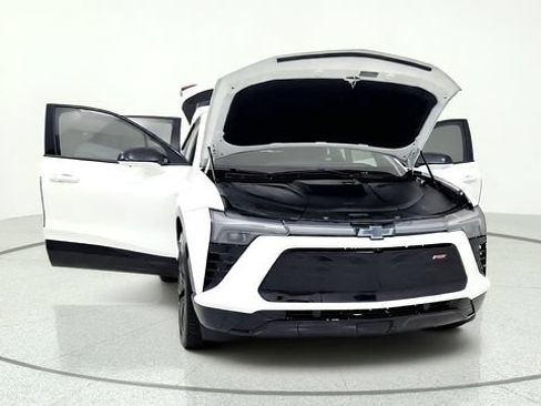 Used 2024 Chevrolet Blazer EV RS RWD image 12