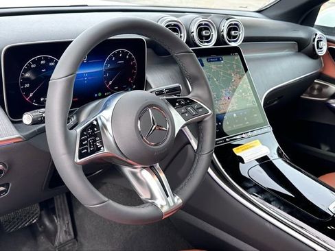New 2026 Mercedes-Benz GLC 300 4MATIC image 16