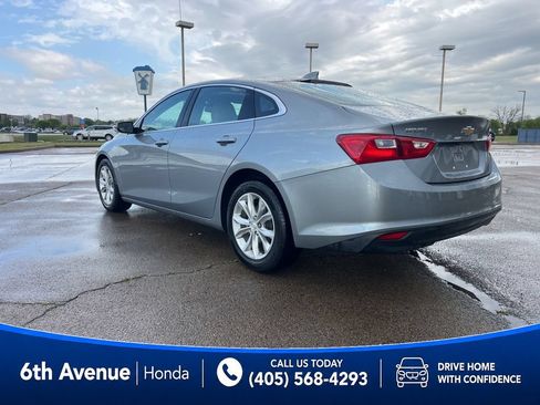 Used 2025 Chevrolet Malibu LT FWD image 3