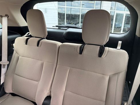 Used 2023 Ford Explorer XLT image 20