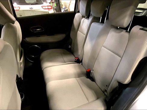 Used 2019 Honda HR-V EX image 21