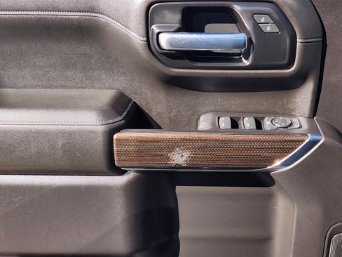 Used 2021 Chevrolet Silverado 1500 RST w/ Texas Edition Plus image 24