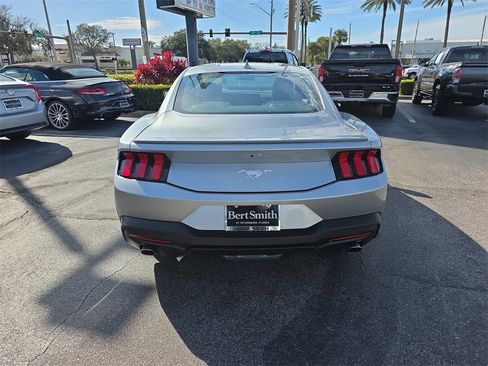 Used 2025 Ford Mustang Premium image 26