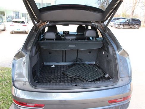 Used 2018 Audi Q3 2.0T Premium image 41