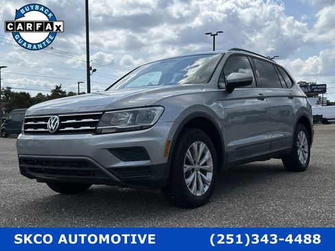 Used 2020 Volkswagen Tiguan S image 1