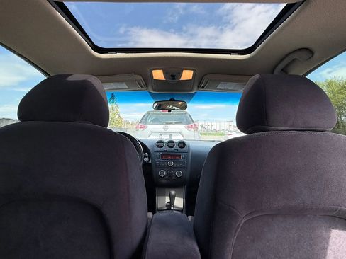 Used 2009 Nissan Altima 3.5 SE image 23