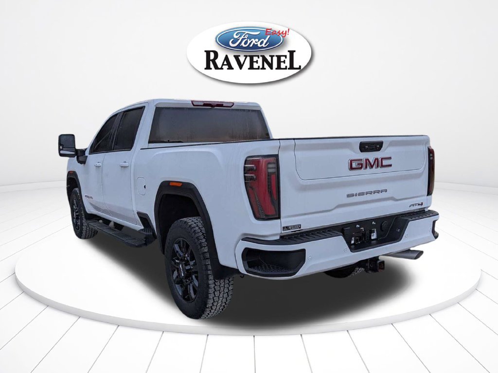 Used 2024 GMC Sierra 2500 AT4 AWD/4WD image 6