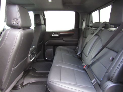 Used 2024 GMC Sierra 1500 Denali w/ Denali Reserve Package image 19