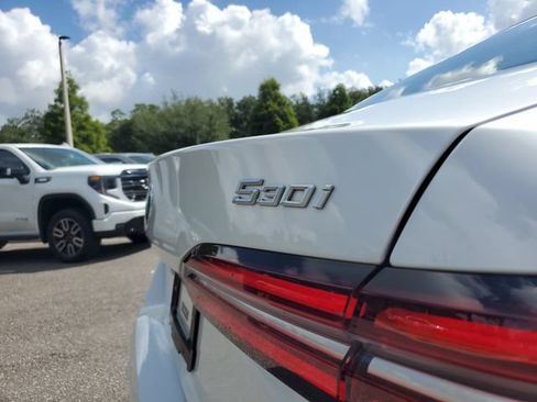 Used 2026 BMW 530i RWD image 7