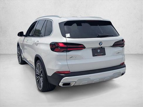 New 2026 BMW X5 sDrive40i w/ Climate Comfort Package RWD image 8