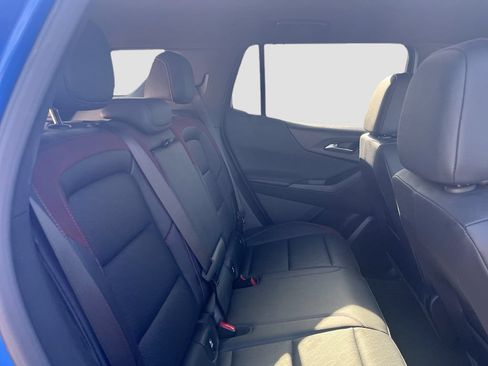 Used 2025 Chevrolet Equinox RS FWD image 25