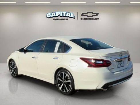 Used 2018 Nissan Altima 2.5 SR image 3
