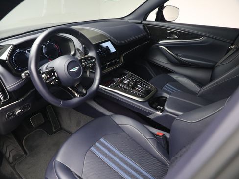 Used 2025 Aston Martin DBX 707 AWD/4WD image 13