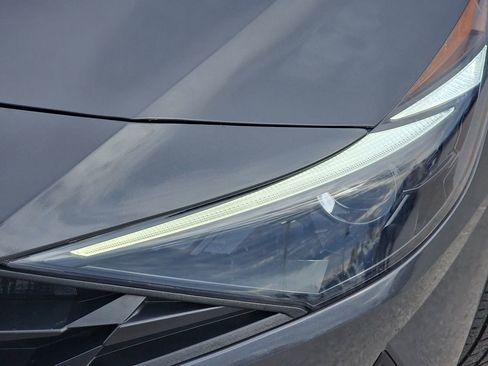 Used 2023 Hyundai Elantra SEL image 34