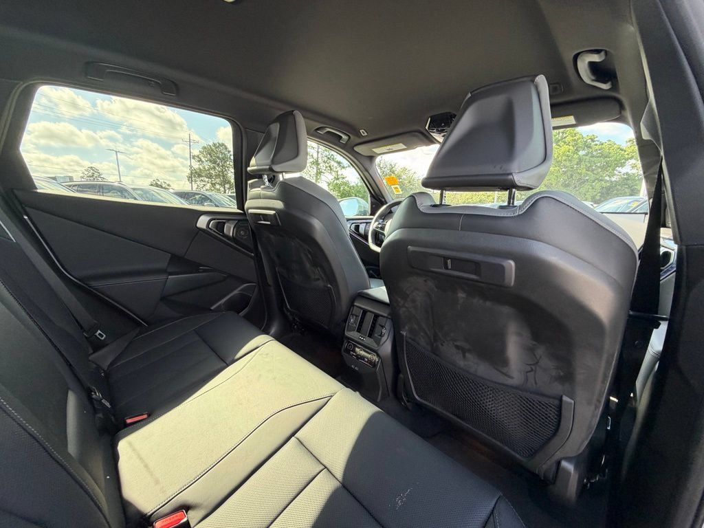 Certified 2026 BMW X3 xDrive30i w/ M Sport Package AWD/4WD image 26