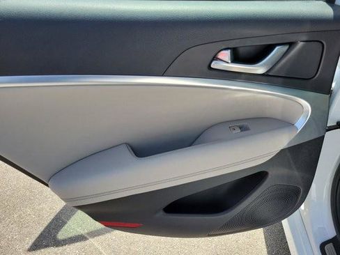 Used 2023 Genesis G70 2.0T RWD image 20