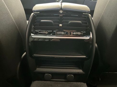 Used 2019 BMW 530i w/ Convenience Package image 9