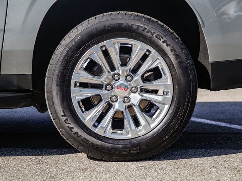 Used 2025 GMC Yukon XL Denali image 8